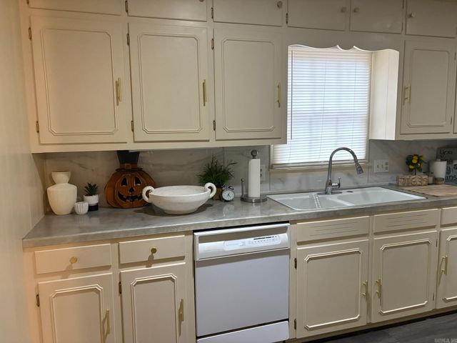 117 Brasfield, Dumas, AR 71654