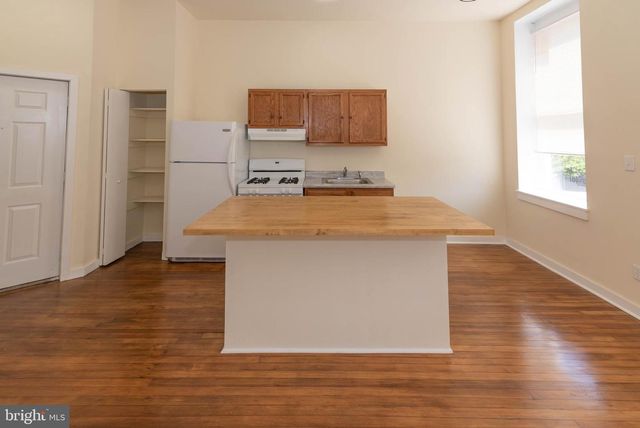 2100-2102 MARYLAND AVE, Baltimore, MD 21218