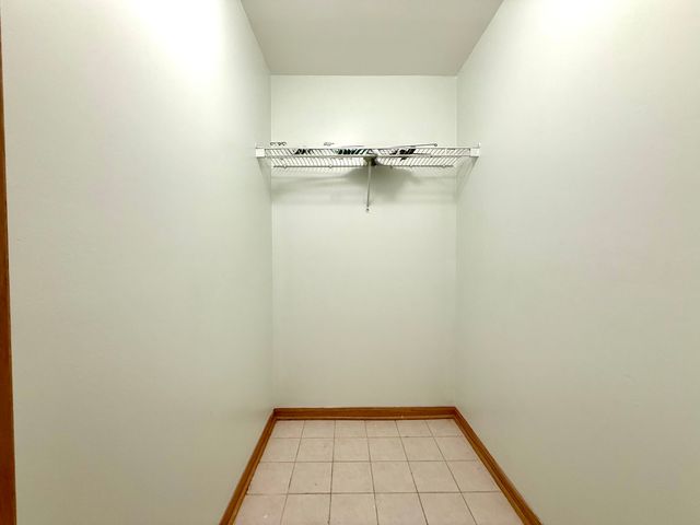 2207 W WARREN Boulevard 1, Chicago, IL 60612