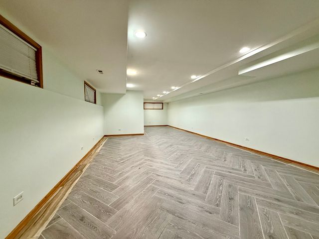 2207 W WARREN Boulevard 1, Chicago, IL 60612