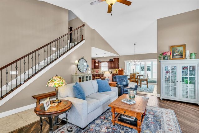 1121 Declaration Drive, Savoy, IL 61874