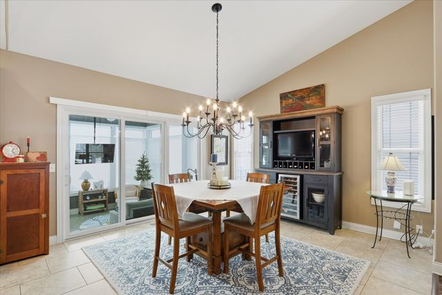 1121 Declaration Drive, Savoy, IL 61874