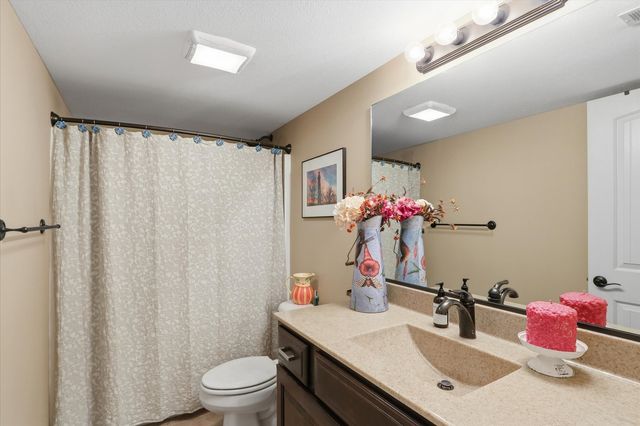 1121 Declaration Drive, Savoy, IL 61874