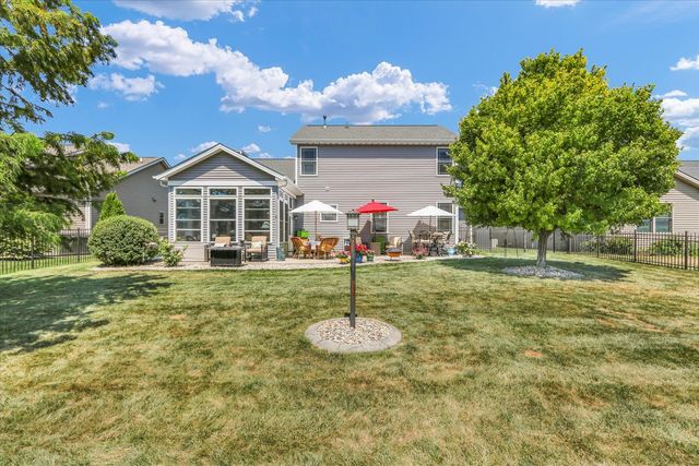 1121 Declaration Drive, Savoy, IL 61874
