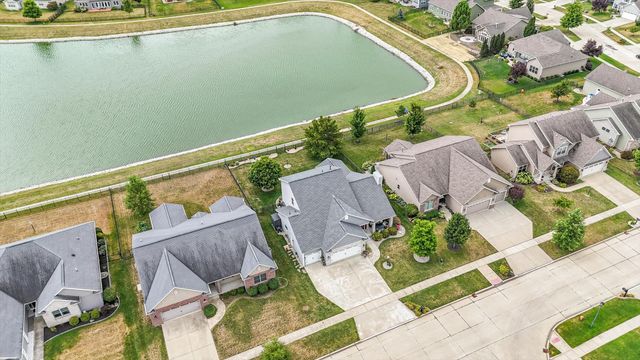 1121 Declaration Drive, Savoy, IL 61874