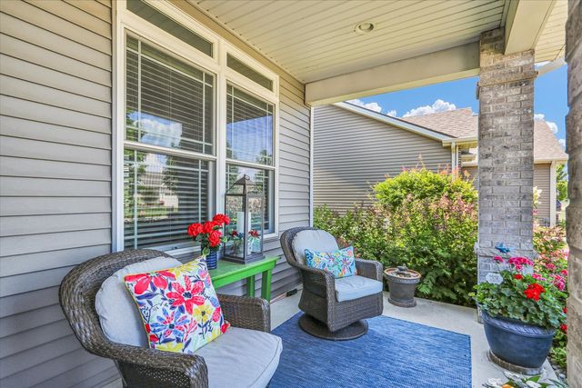 1121 Declaration Drive, Savoy, IL 61874