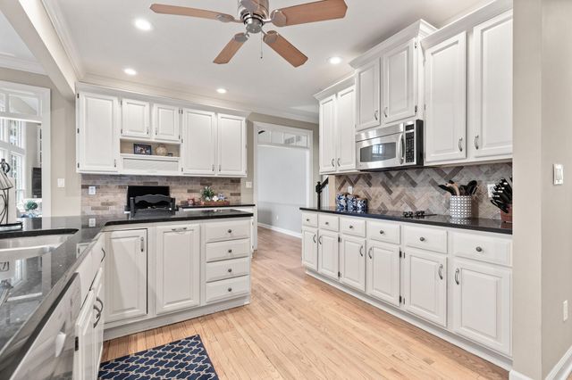 1503 KEEGAN CT, Columbia, MO 65203