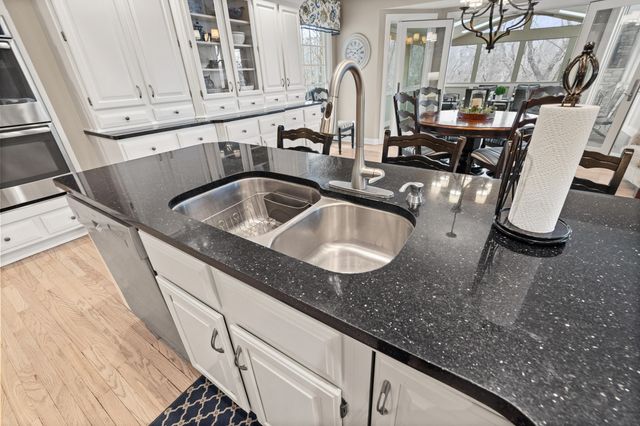 1503 KEEGAN CT, Columbia, MO 65203