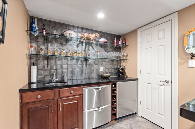 1503 KEEGAN CT, Columbia, MO 65203