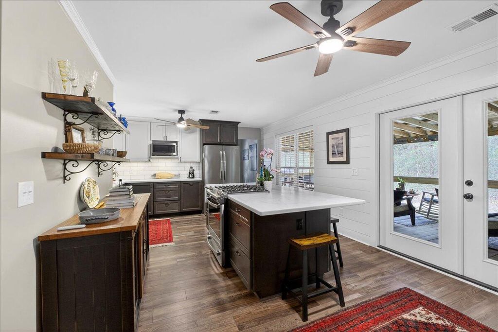 Image 9 of property listing at 2484 Marina Road, Wadmalaw Island, SC 29487