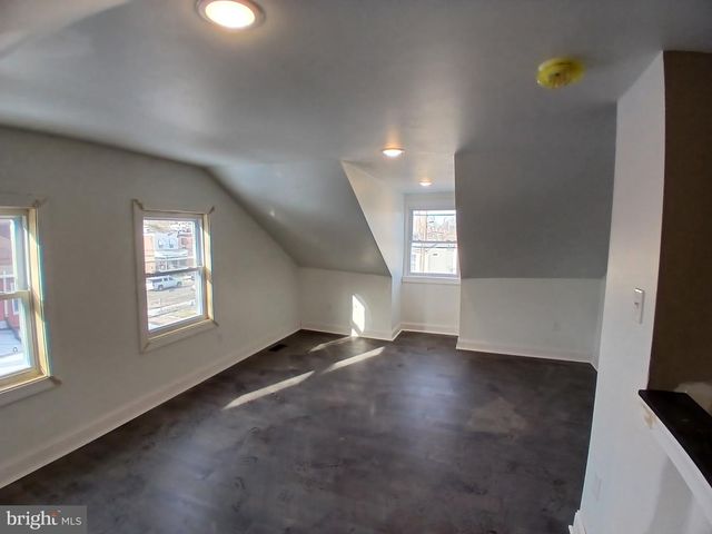 428 CHESTNUT ST, Darby, PA 19023