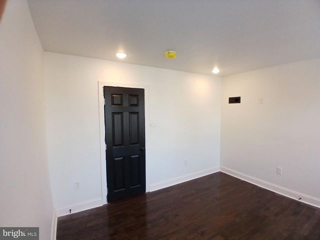 428 CHESTNUT ST, Darby, PA 19023