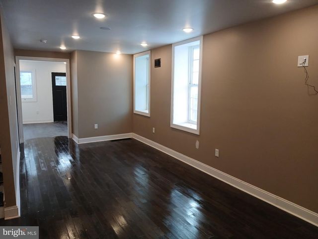 428 CHESTNUT ST, Darby, PA 19023