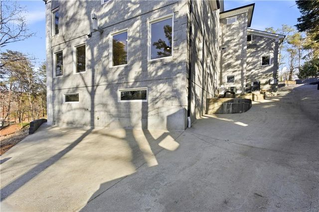 2390 Peachtree Road, Cumming, GA 30041