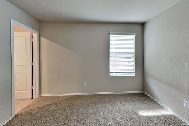 5542 Basil Chase, St Hedwig, TX 78152