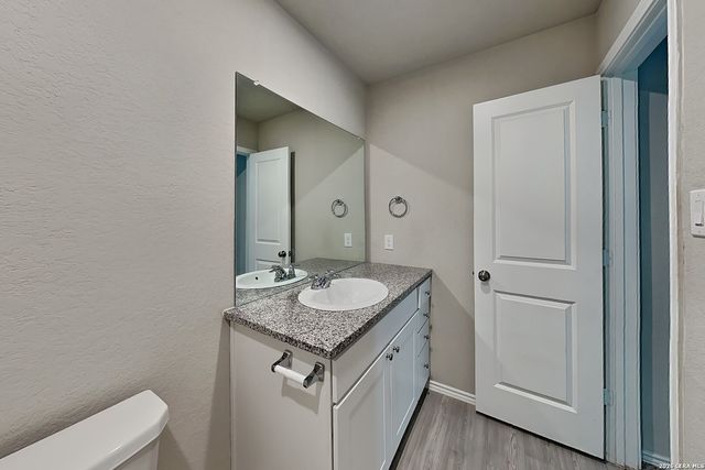 5542 Basil Chase, St Hedwig, TX 78152