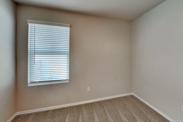5542 Basil Chase, St Hedwig, TX 78152