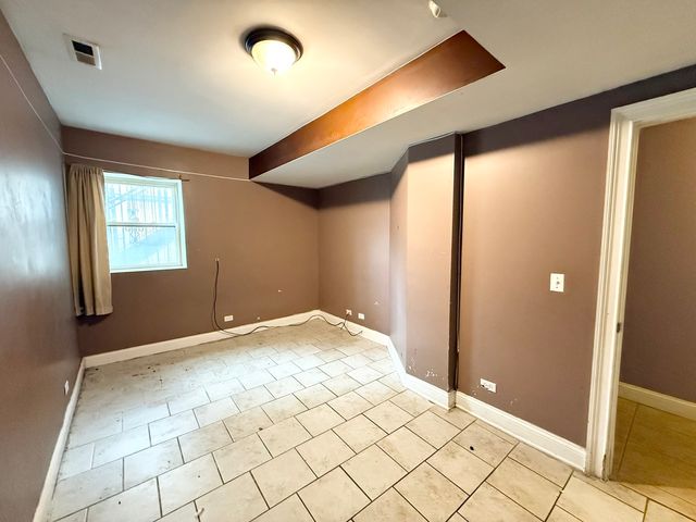 6035 S Saint Lawrence Avenue GS, Chicago, IL 60637
