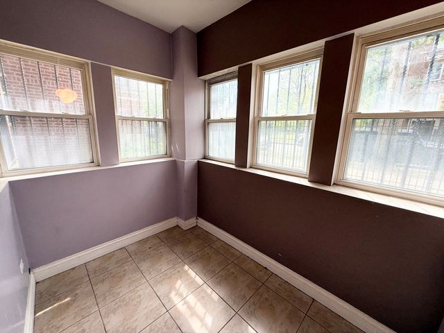 6035 S Saint Lawrence Avenue GS, Chicago, IL 60637