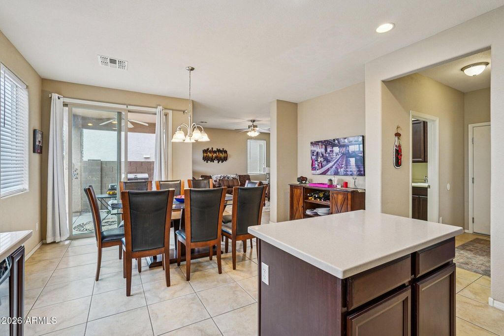 Image 11 of property listing at 31349 N CAVALIER Drive, San Tan Valley, AZ 85143