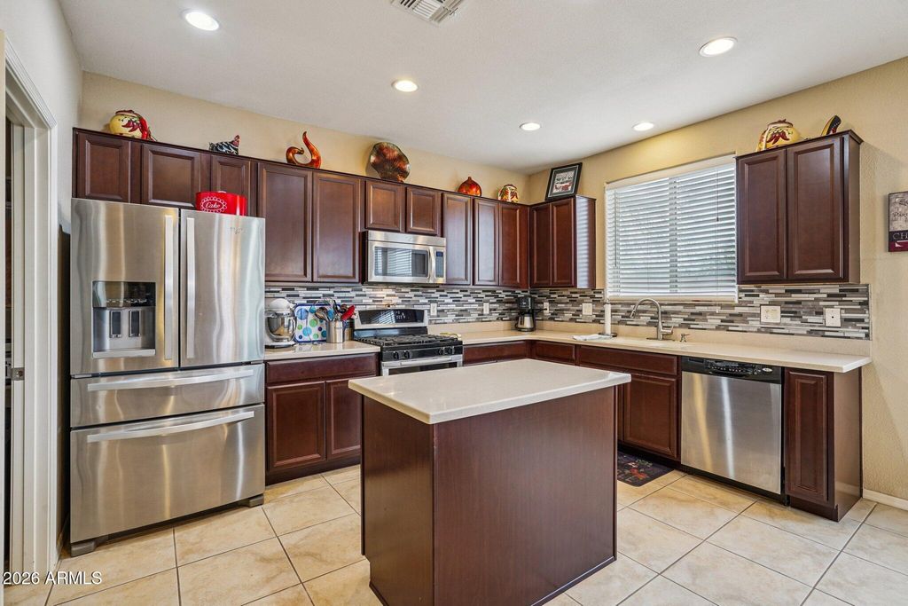 Image 12 of property listing at 31349 N CAVALIER Drive, San Tan Valley, AZ 85143