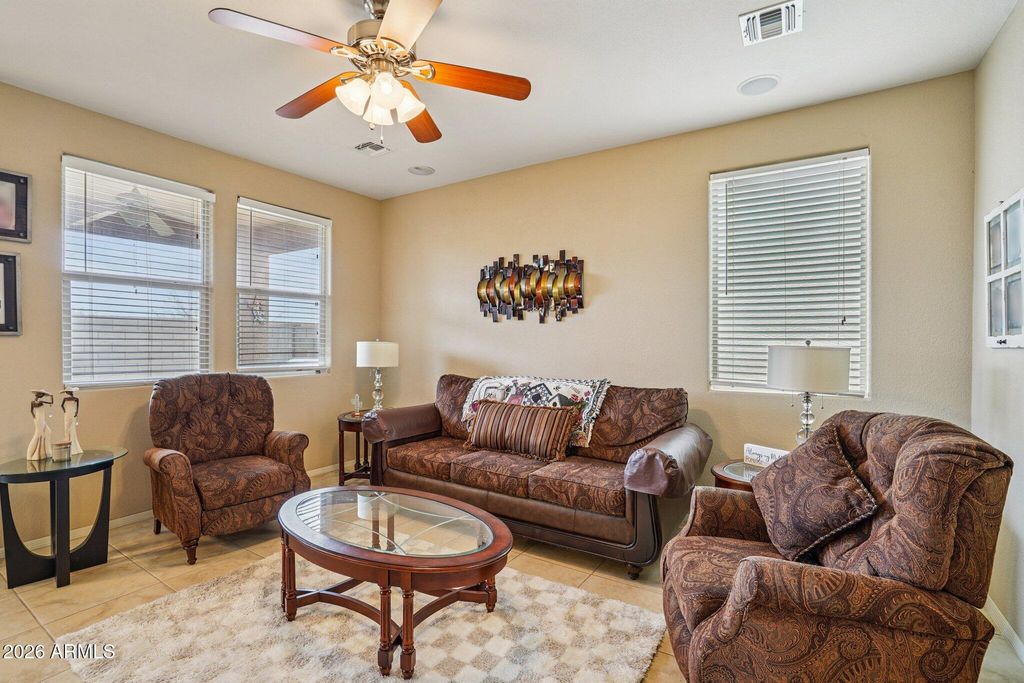 Image 5 of property listing at 31349 N CAVALIER Drive, San Tan Valley, AZ 85143