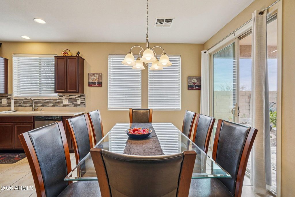 Image 8 of property listing at 31349 N CAVALIER Drive, San Tan Valley, AZ 85143