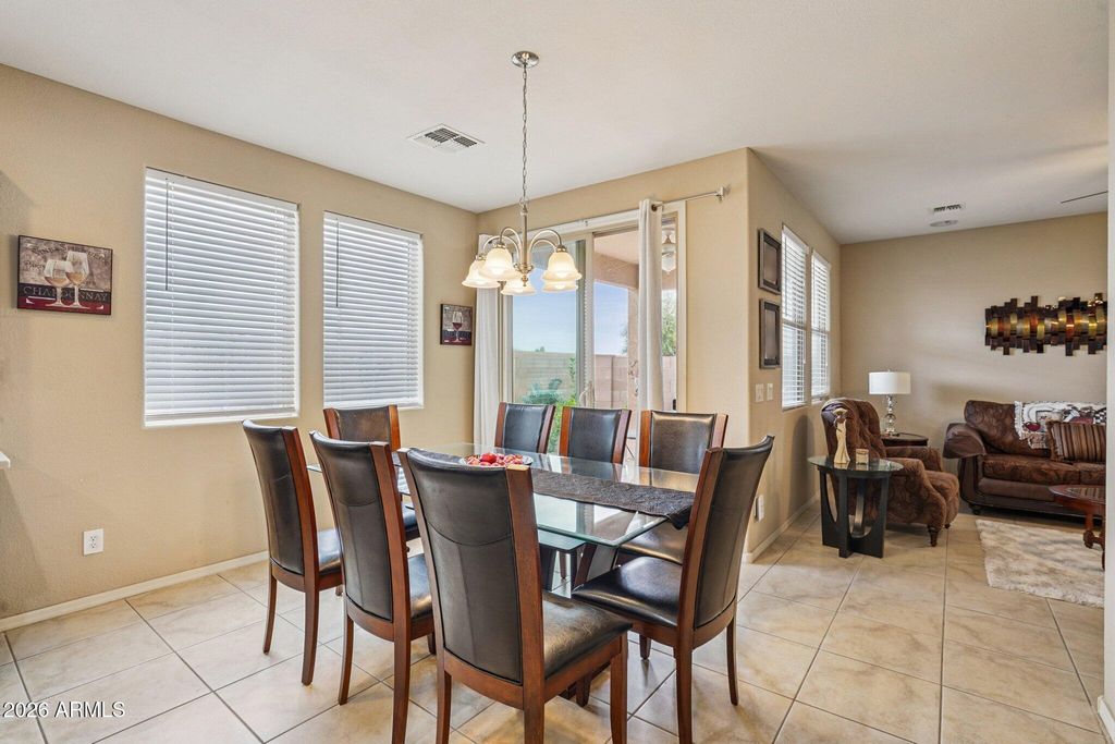 Image 9 of property listing at 31349 N CAVALIER Drive, San Tan Valley, AZ 85143