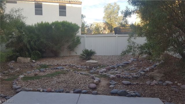 10952 Scotch Rose Street, Las Vegas, NV 89052