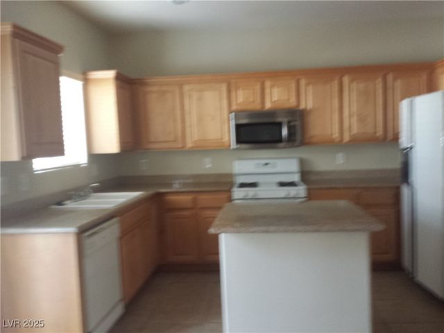 10952 Scotch Rose Street, Las Vegas, NV 89052