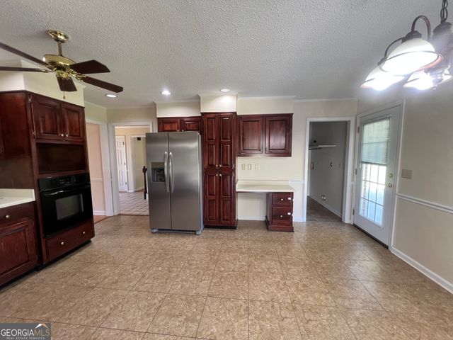 906 McAllister Drive, Vidalia, GA 30474
