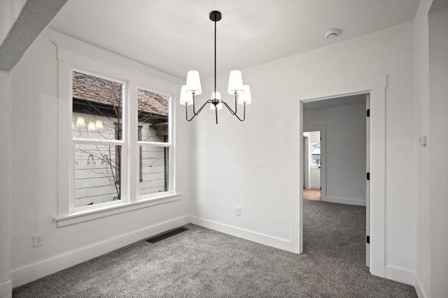 2420 N Astor St, Spokane, WA 99207