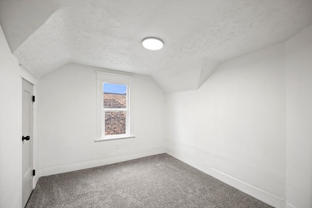 2420 N Astor St, Spokane, WA 99207