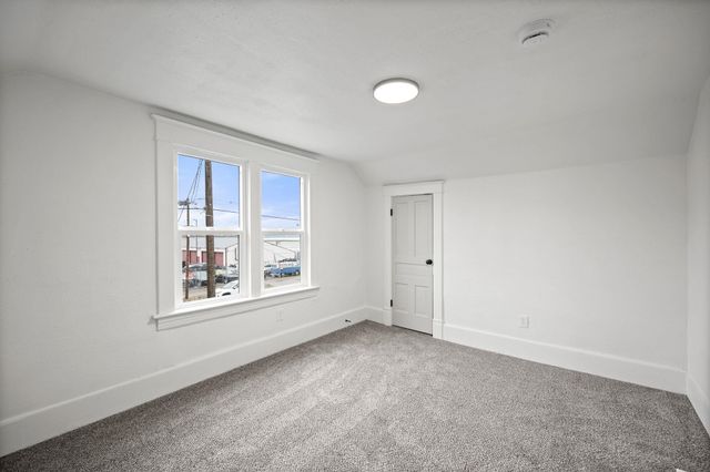 2420 N Astor St, Spokane, WA 99207