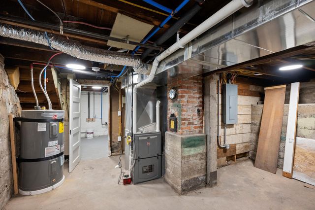 2420 N Astor St, Spokane, WA 99207