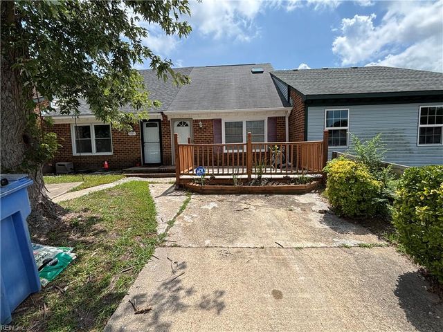 1105 Vermilya CT, Virginia Beach, VA 23454