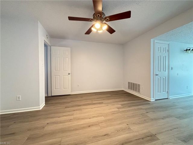1105 Vermilya CT, Virginia Beach, VA 23454
