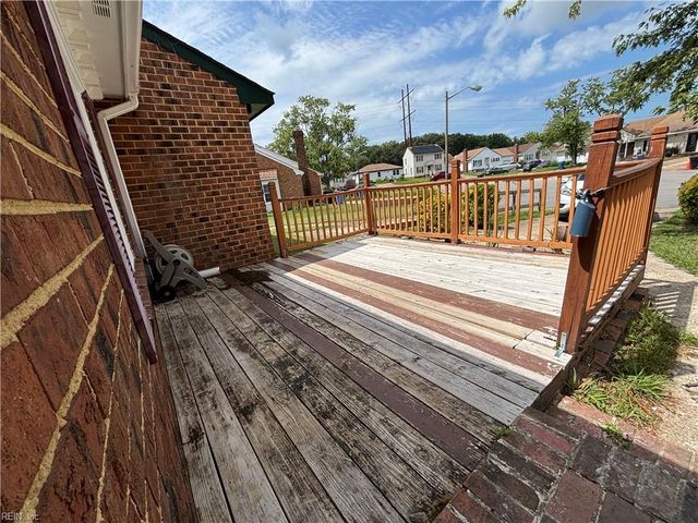1105 Vermilya CT, Virginia Beach, VA 23454