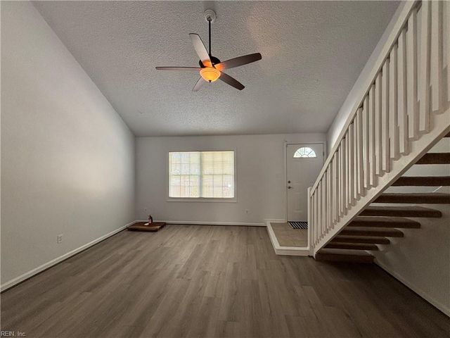 1105 Vermilya CT, Virginia Beach, VA 23454