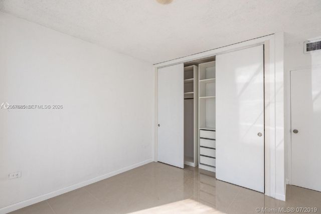 7545 E Treasure Drive 2H, North Bay Village, FL 33141