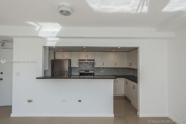 7545 E Treasure Drive 2H, North Bay Village, FL 33141