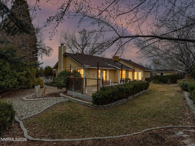 90 May Drive, Sparks, NV 89436