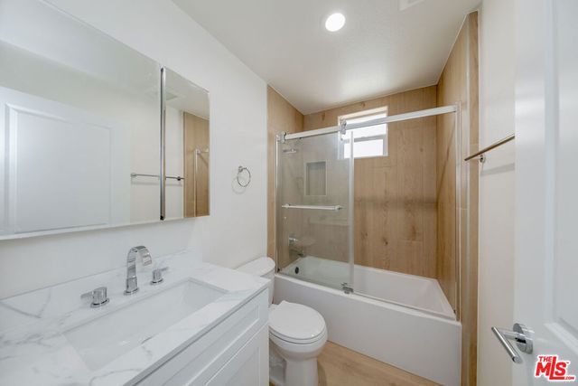 233 N Chicago Street, Los Angeles, CA 90033
