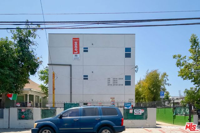 233 N Chicago Street, Los Angeles, CA 90033