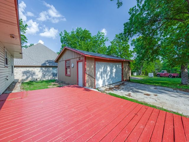 1225 W Hanna Street, Denison, TX 75020