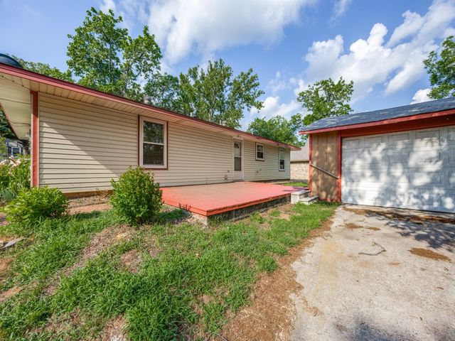 1225 W Hanna Street, Denison, TX 75020