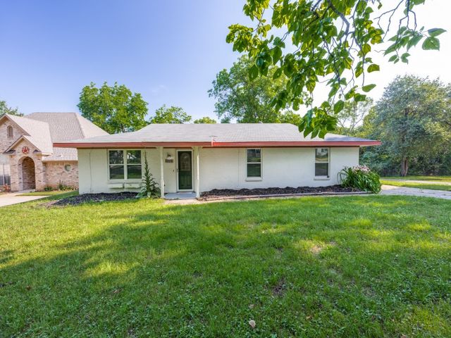 1225 W Hanna Street, Denison, TX 75020