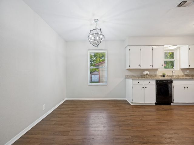 1225 W Hanna Street, Denison, TX 75020