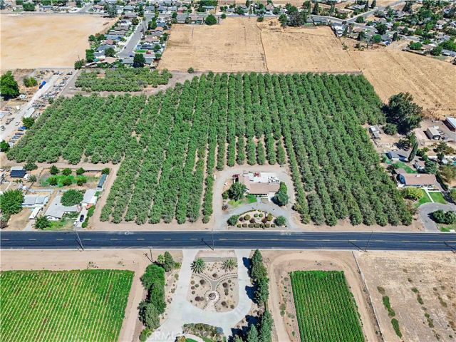 12800 Le Grand Road, Le Grand, CA 95333