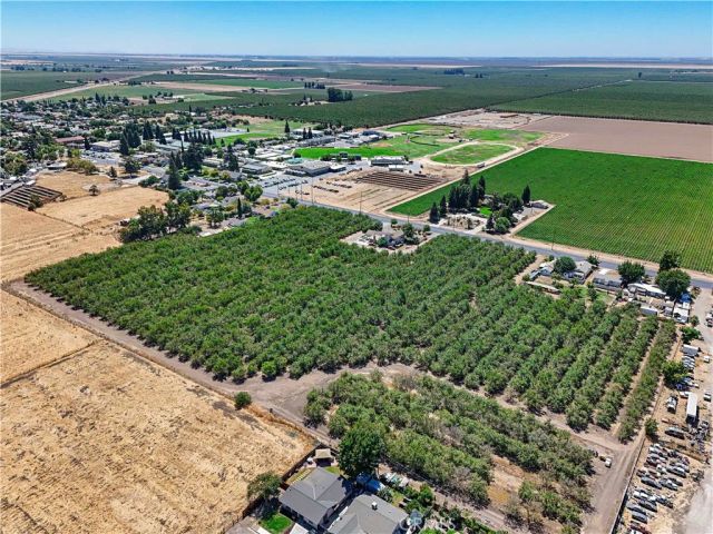 12800 Le Grand Road, Le Grand, CA 95333